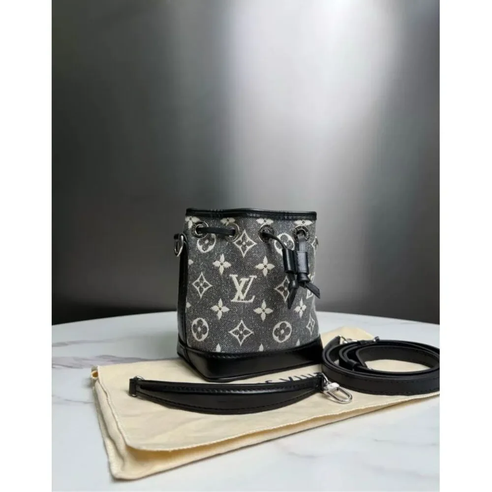 Louis Vuitton Women Pre-Loved Bag Very Good Condition